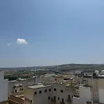 Apartamento New White Lotus Penthouse 13 St Pauls Bay Malta *