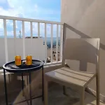 Апартаменты New White Lotus Penthouse 13 St Pauls Bay Malta Сент-Полс-Бей