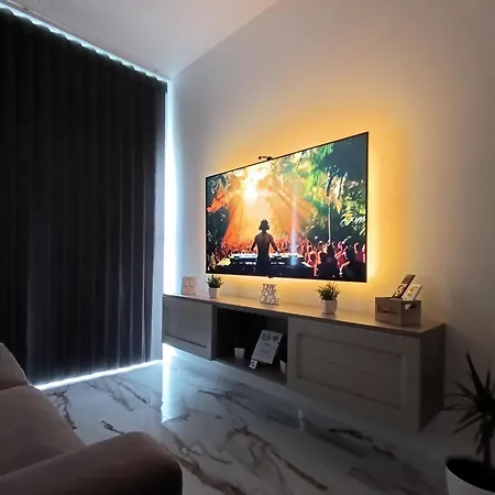 New White Lotus Penthouse 13 St Pauls Bay Malta شقة *