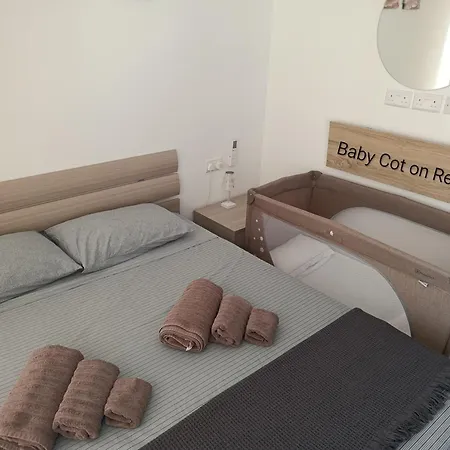 New White Lotus Penthouse 13 St Pauls Bay Malta شقة خليج سانت بول