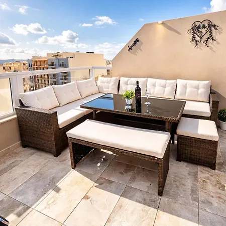 New White Lotus Penthouse 13 St Pauls Bay Malta شقة