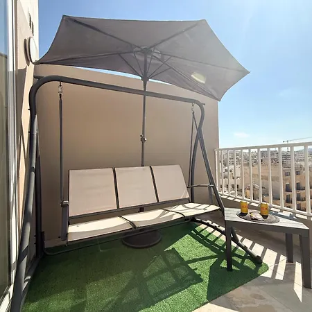 New White Lotus Penthouse 13 St Pauls Bay Malta شقة خليج سانت بول