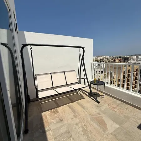 New White Lotus Penthouse 13 St Pauls Bay Malta * St. Paul's Bay